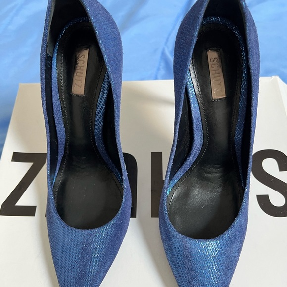 Schutz metallic blue pump stilleto, size 5B , 4inch heels, comes with box - Picture 7 of 9